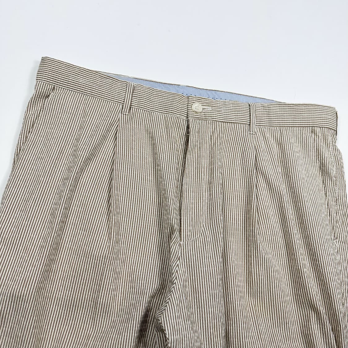 35 헨리코튼 클래식 시어서커 와이드핏 히코리 팬츠 상품이미지3