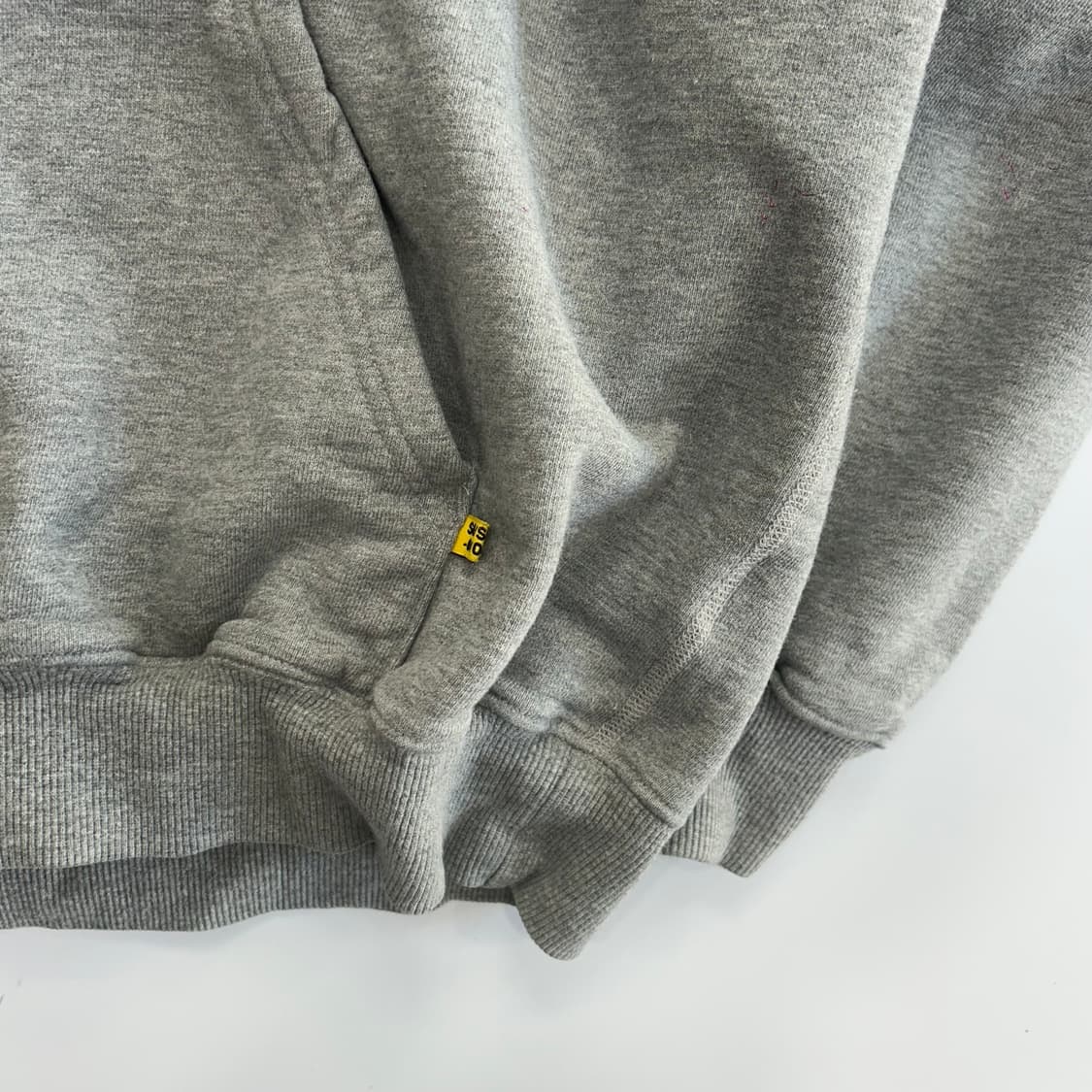 Thisisneverthat 디스이즈네버댓 네이비 로고 그레이 후드티  상품이미지5