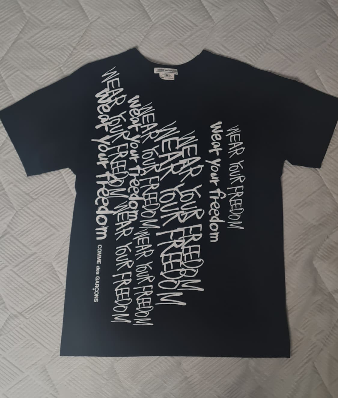 꼼데가르송 반팔티2025 상품이미지1