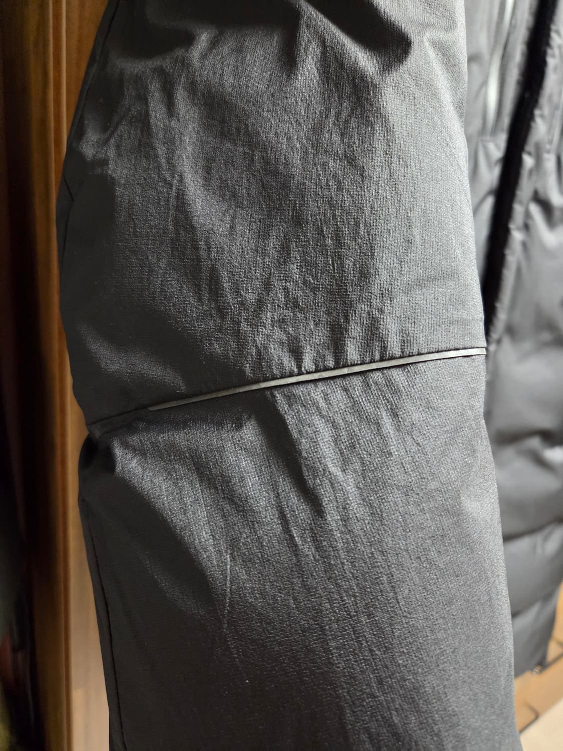 몽벨 가이아 구스다운 코트 롱패딩 판매합니다. 상품이미지3