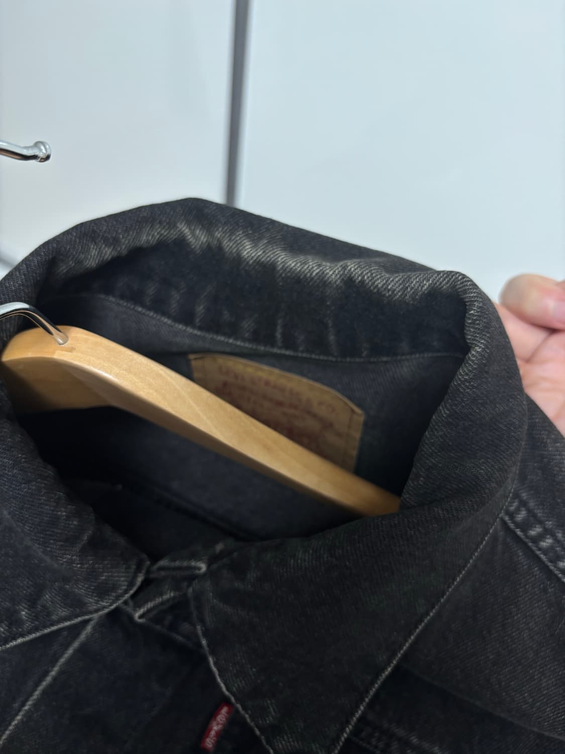 리바이스 70506 Black Trucker Jacket (100) 상품이미지5