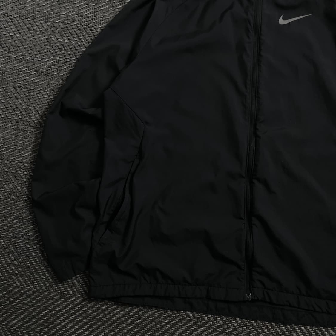 나이키 스카치 로고 블랙 러닝 바람막이 자켓o 4062 상품이미지3