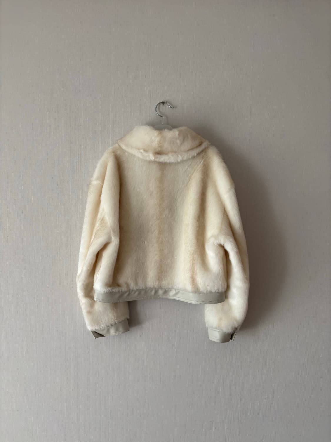 르세지엠 레더라인 퍼자켓 윈터착용 상품이미지2