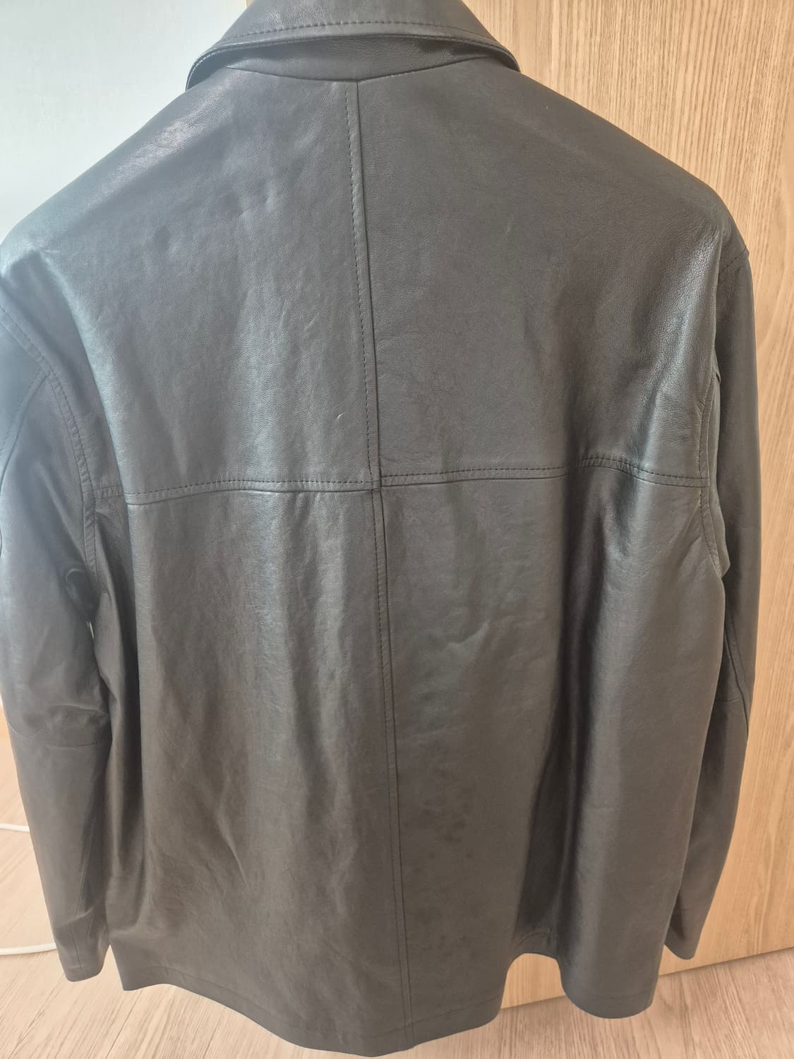 (새상품 1) 퍼렌 25aw 레더 카코트 블랙 상품이미지2