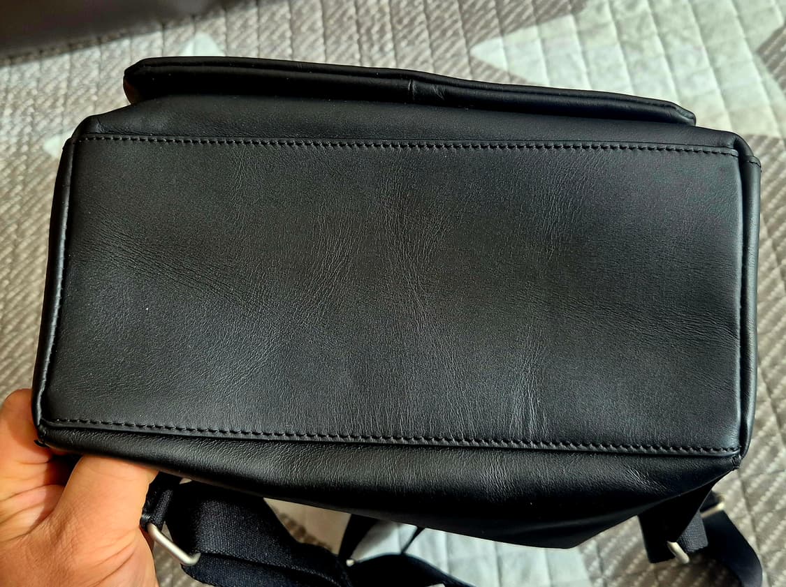 만다리나덕 소가죽 백팩 상품이미지10