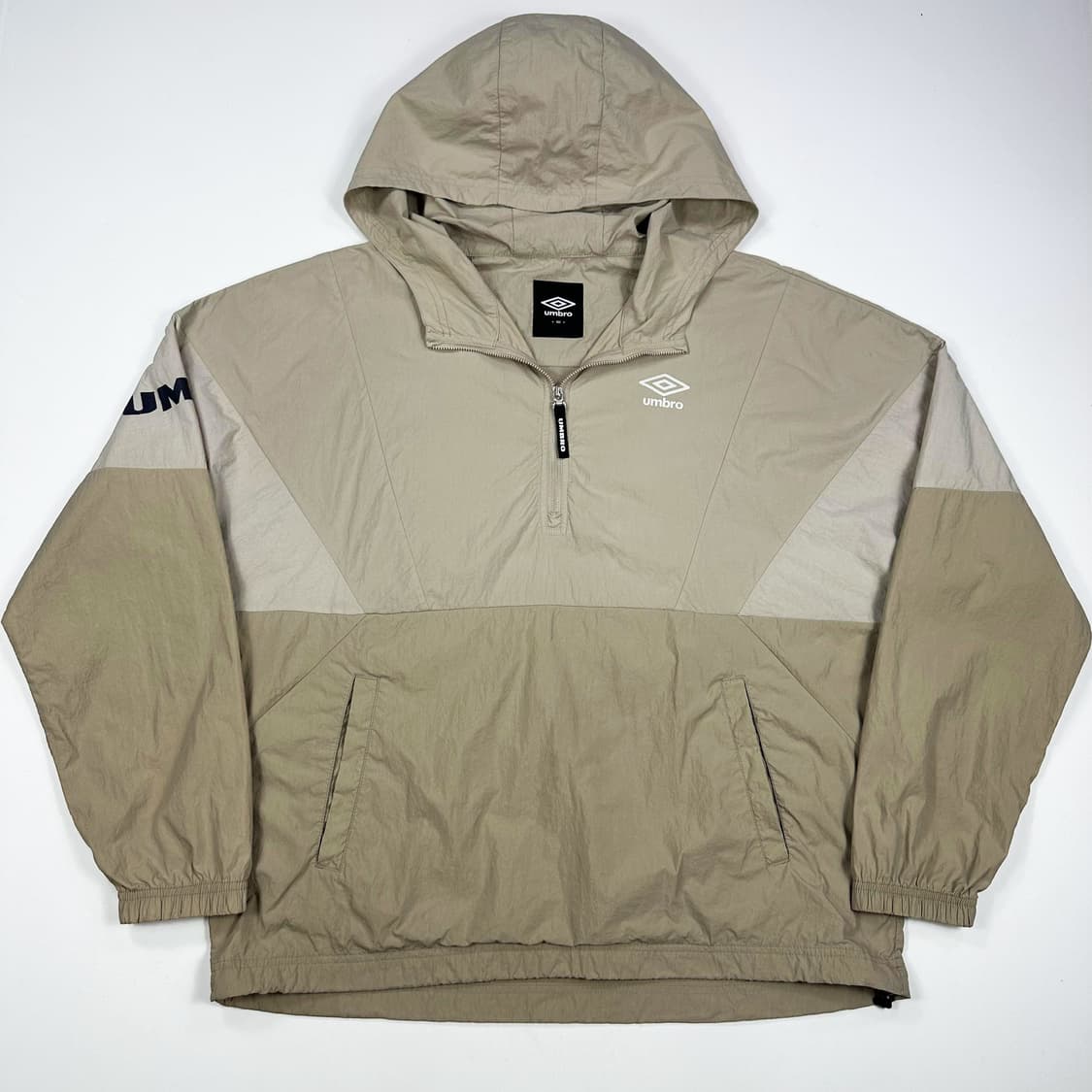 엄브로 다이아 로고 베이지 아노락 바람막이 웜업 (실측 XL) 상품이미지2