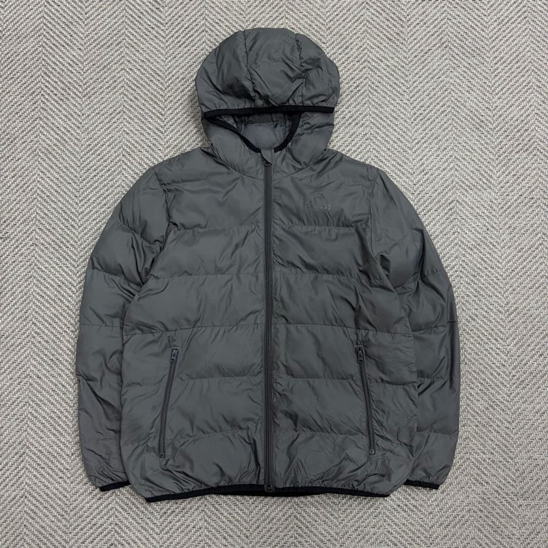 아디다스 키즈 후드패딩 v1679 상품이미지1