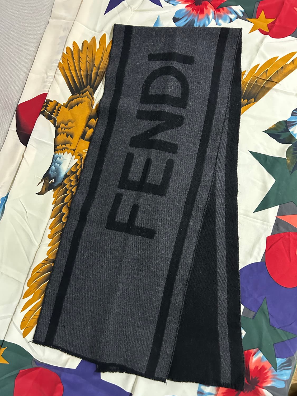 펜디 머플러 상품이미지2