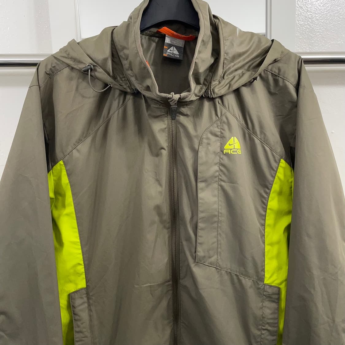 나이키 ACG 바람막이 상품이미지2