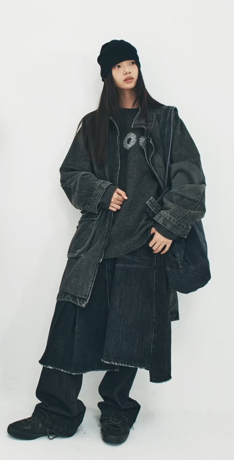 OVERSIZED DENIM FISHTAIL JACKET 상품이미지1