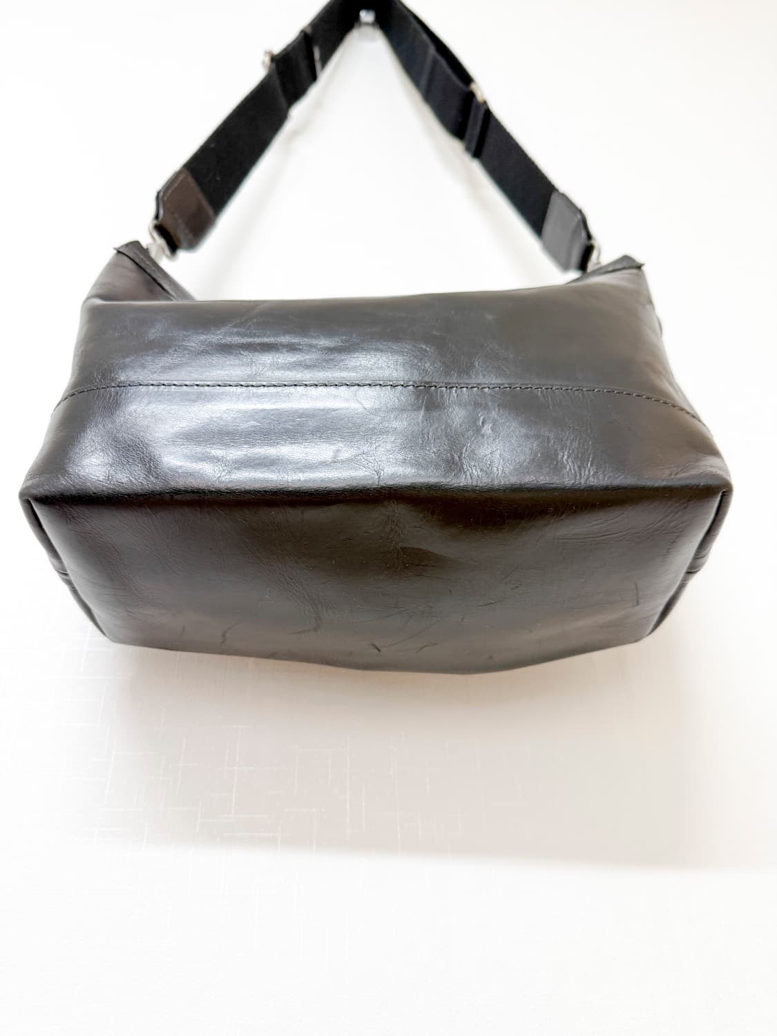 nano universe 통가죽 숄더백 상품이미지6