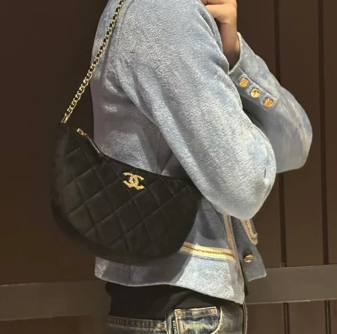 샤넬 뷰티 벨벳 크레센트 호보백  상품이미지6