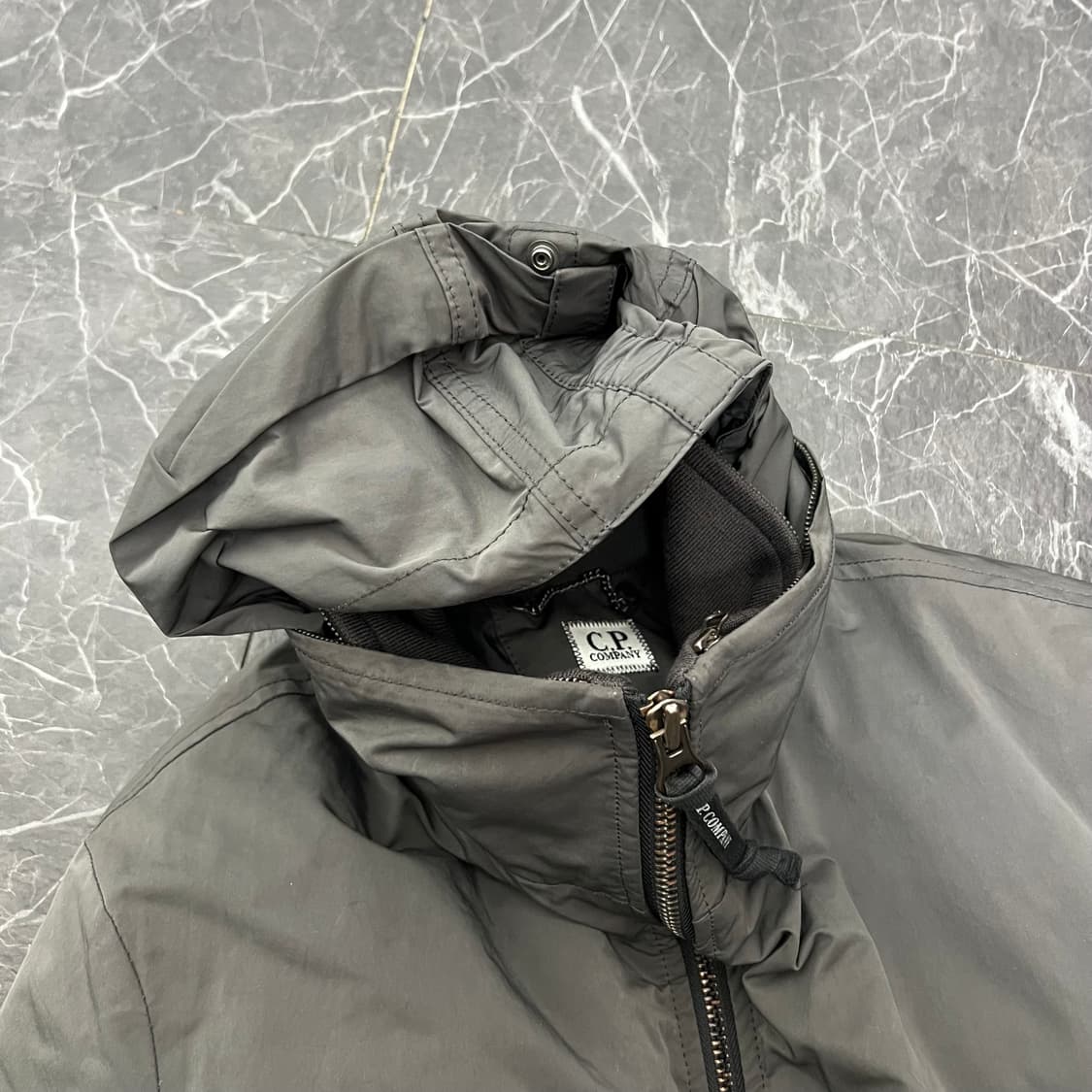 C.P CONPANY 씨피컴퍼니 렌즈 브라운 봄버 자켓 상품이미지10