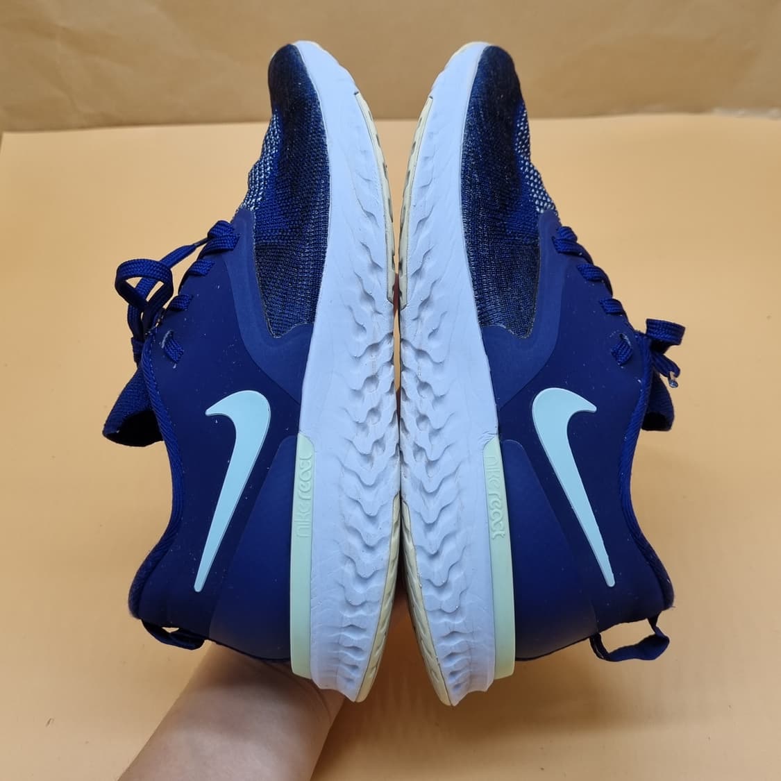 나이키 오디세이 리액트 플라이니트 런닝화245  상품이미지5