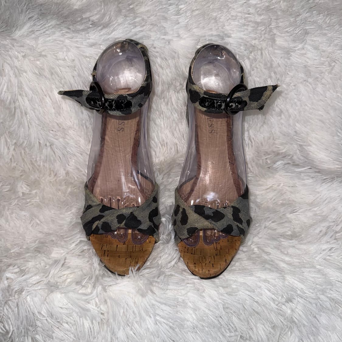 235 Guess 게스 레오파드 패턴 샌들힐 상품이미지3