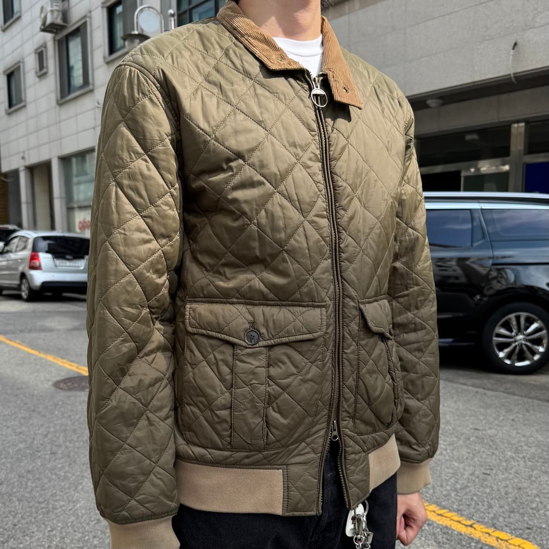 바버 인터네셔널X랜드로버 디펜더 암로고 퀼팅 자켓 상품이미지1