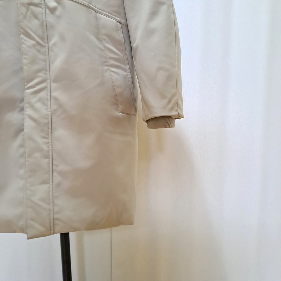 (택포) 솔리드옴므 22FW 128 구스 후드코트 46 A614 상품이미지3