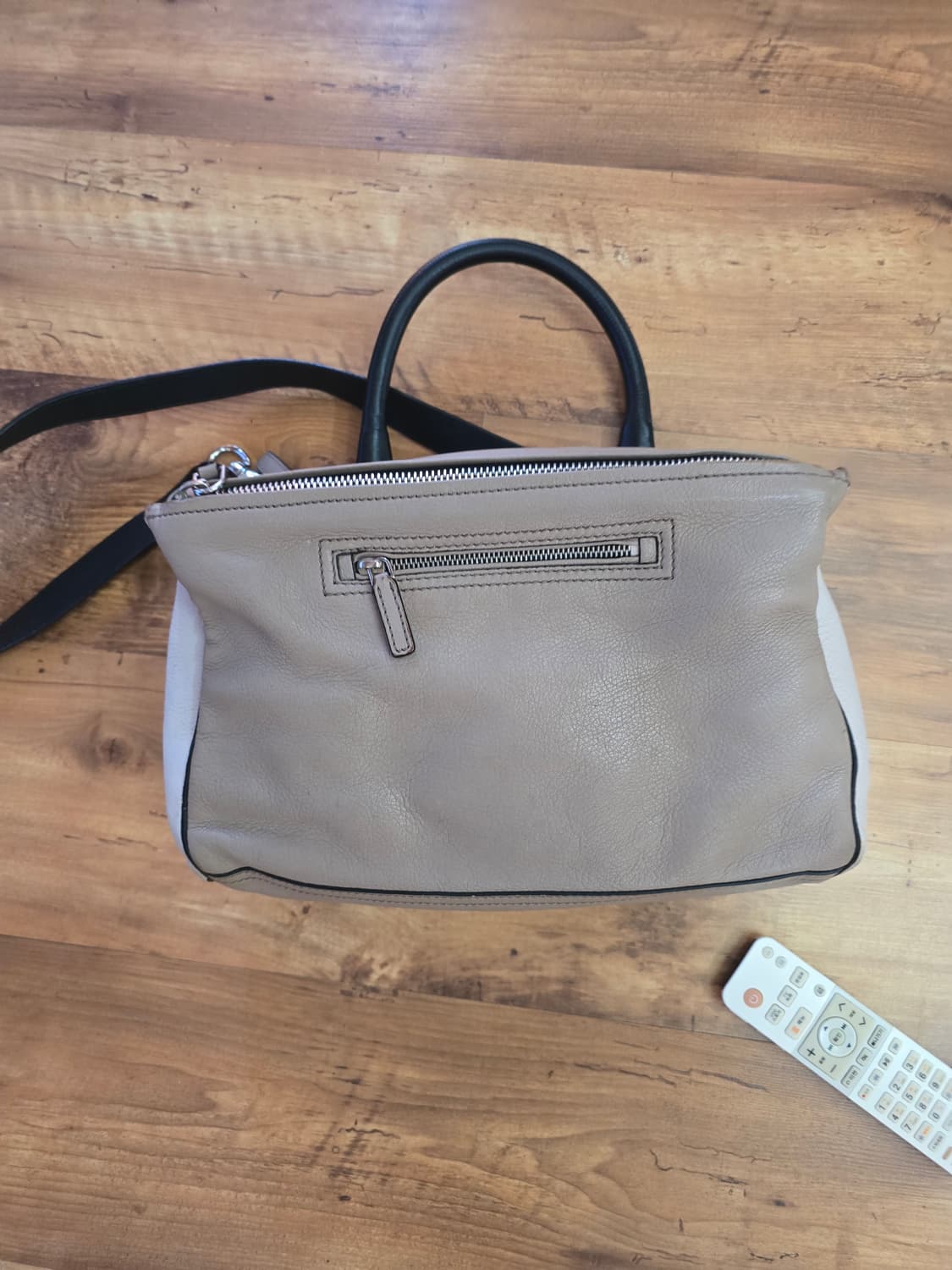 지방시 판도라 가방 판매합니다 상품이미지5