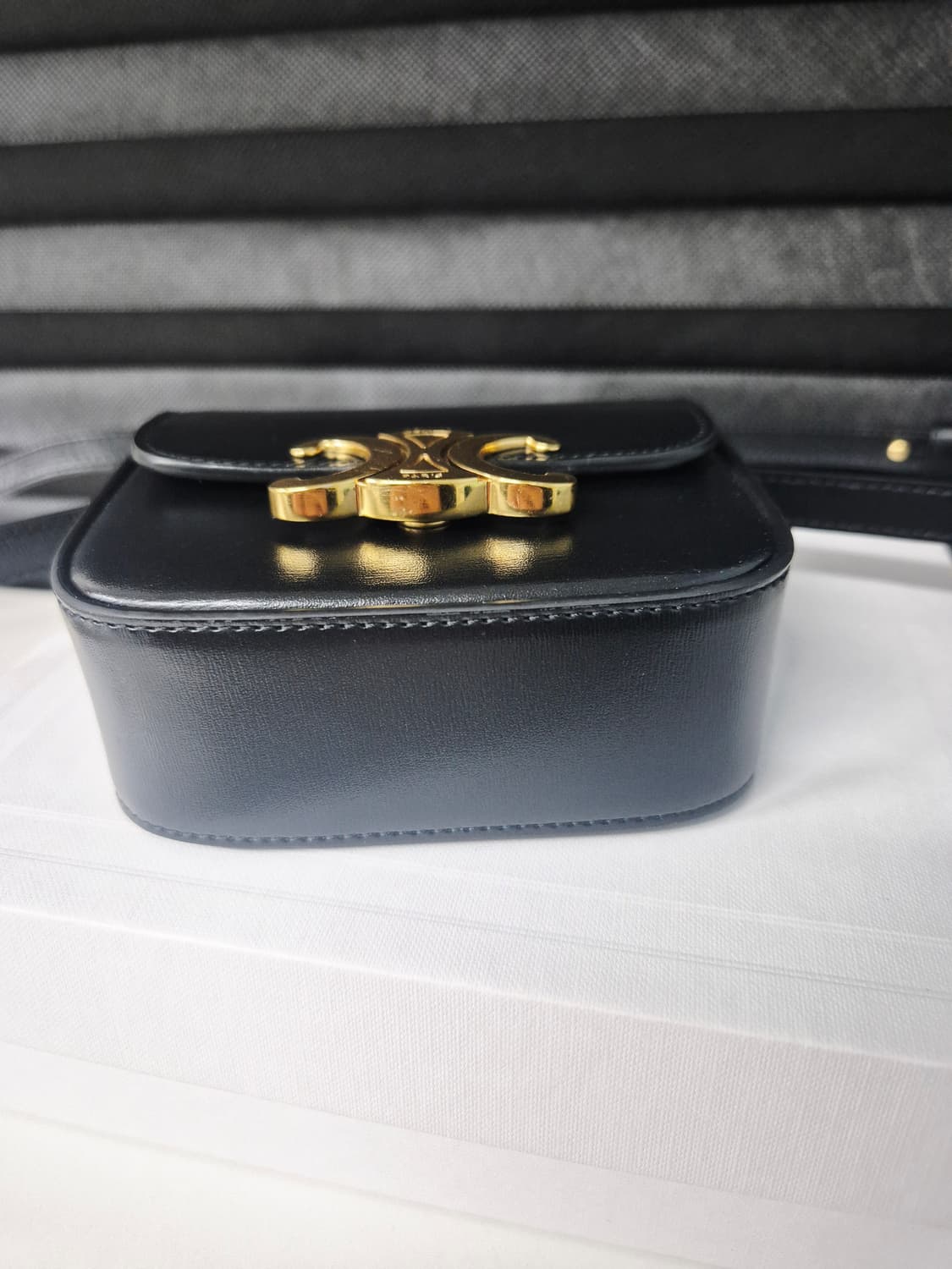 셀린느 미니 클로드 샤이니 키프스킨 상품이미지5