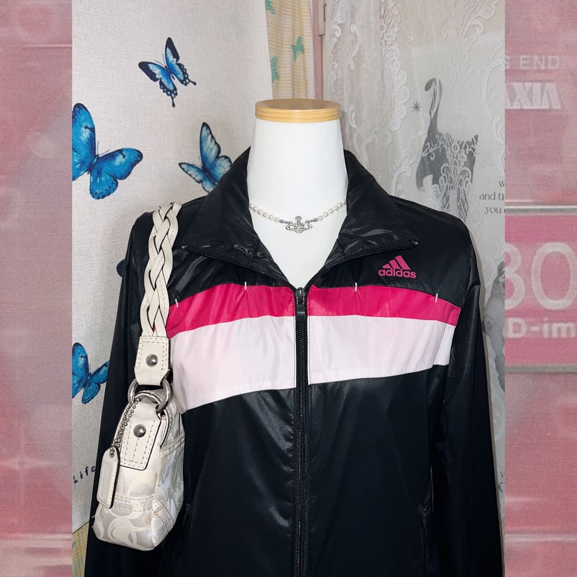 아디다스 블랙 & 핑크 바람막이 자켓 상품이미지3