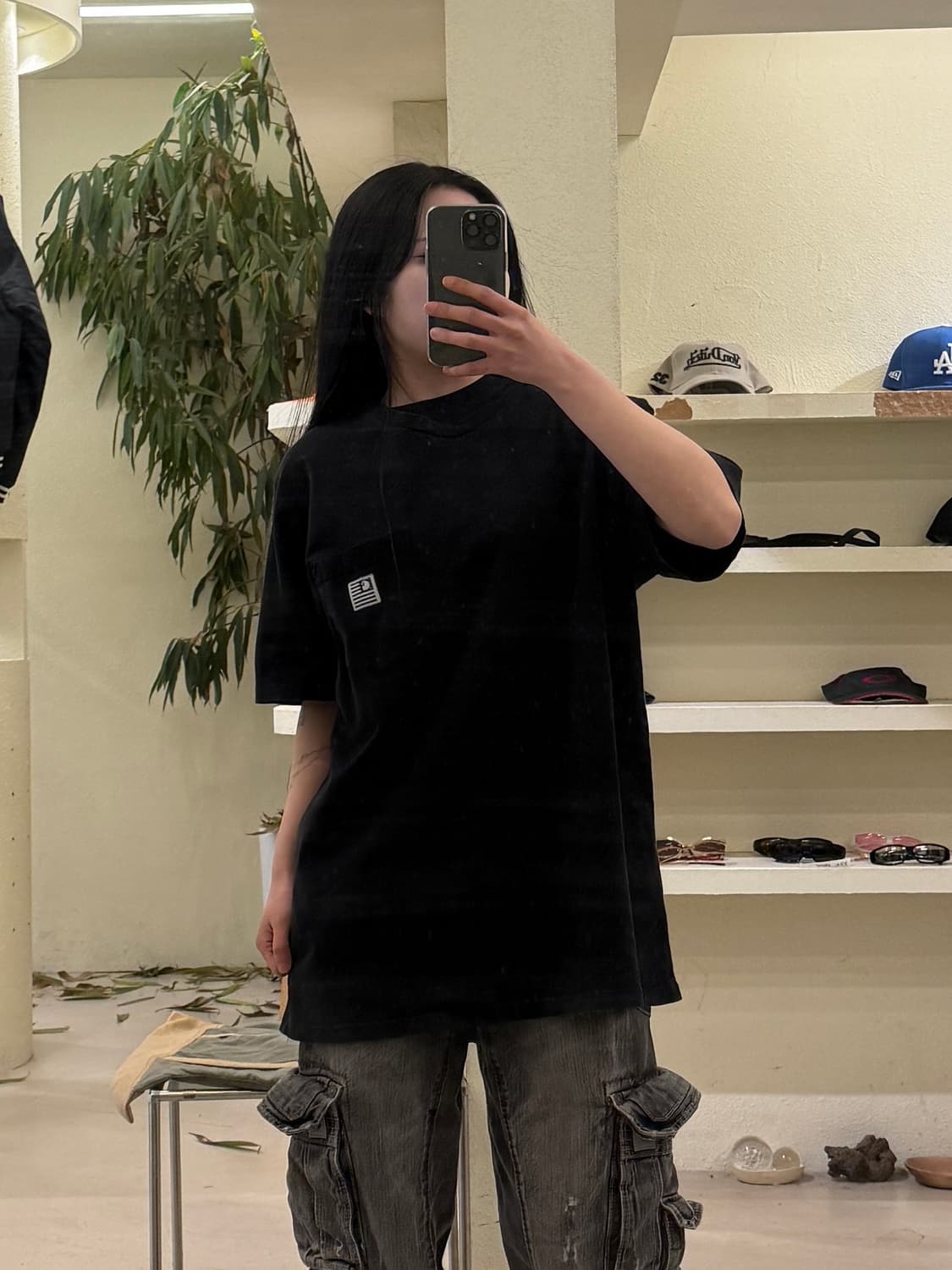 칼하트 블랙 포켓 반팔 티셔츠 U445 상품이미지1