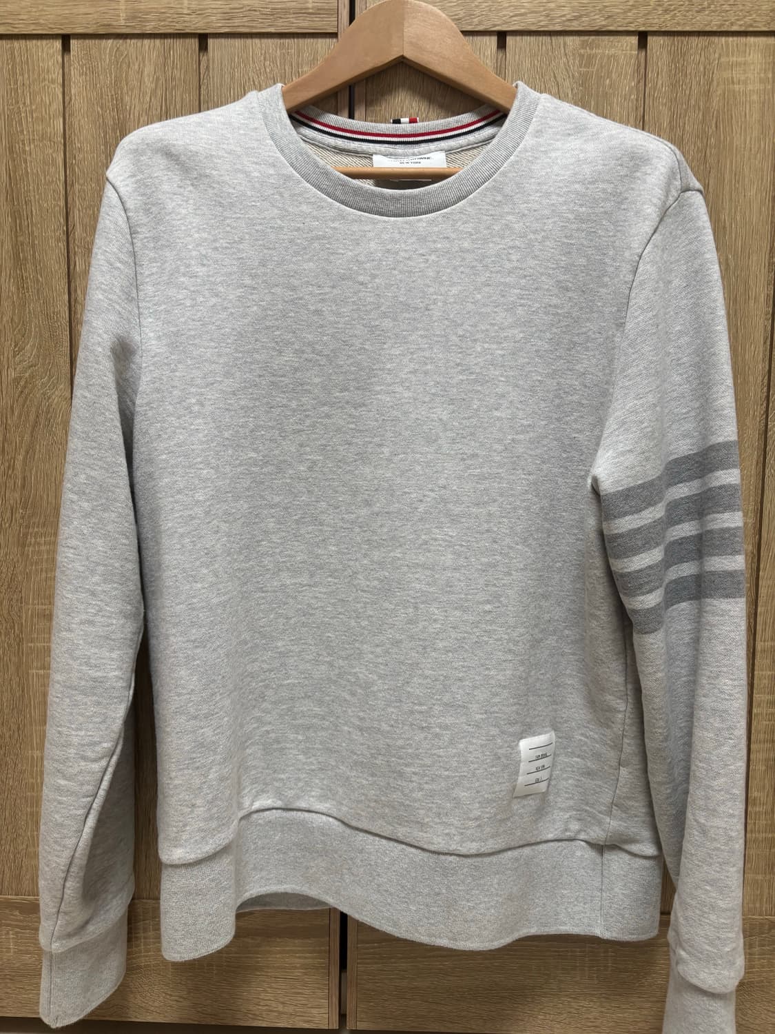 톰브라운 맨투맨 3사이즈 상품이미지1