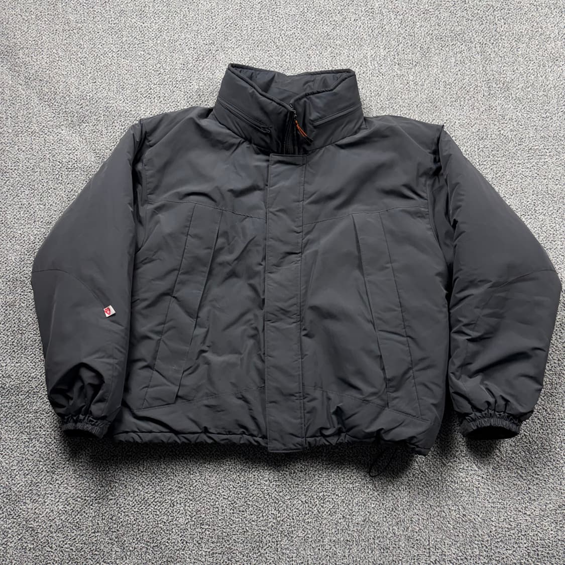 유니폼브릿지 프리마로프트 그레이 패딩 상품이미지1