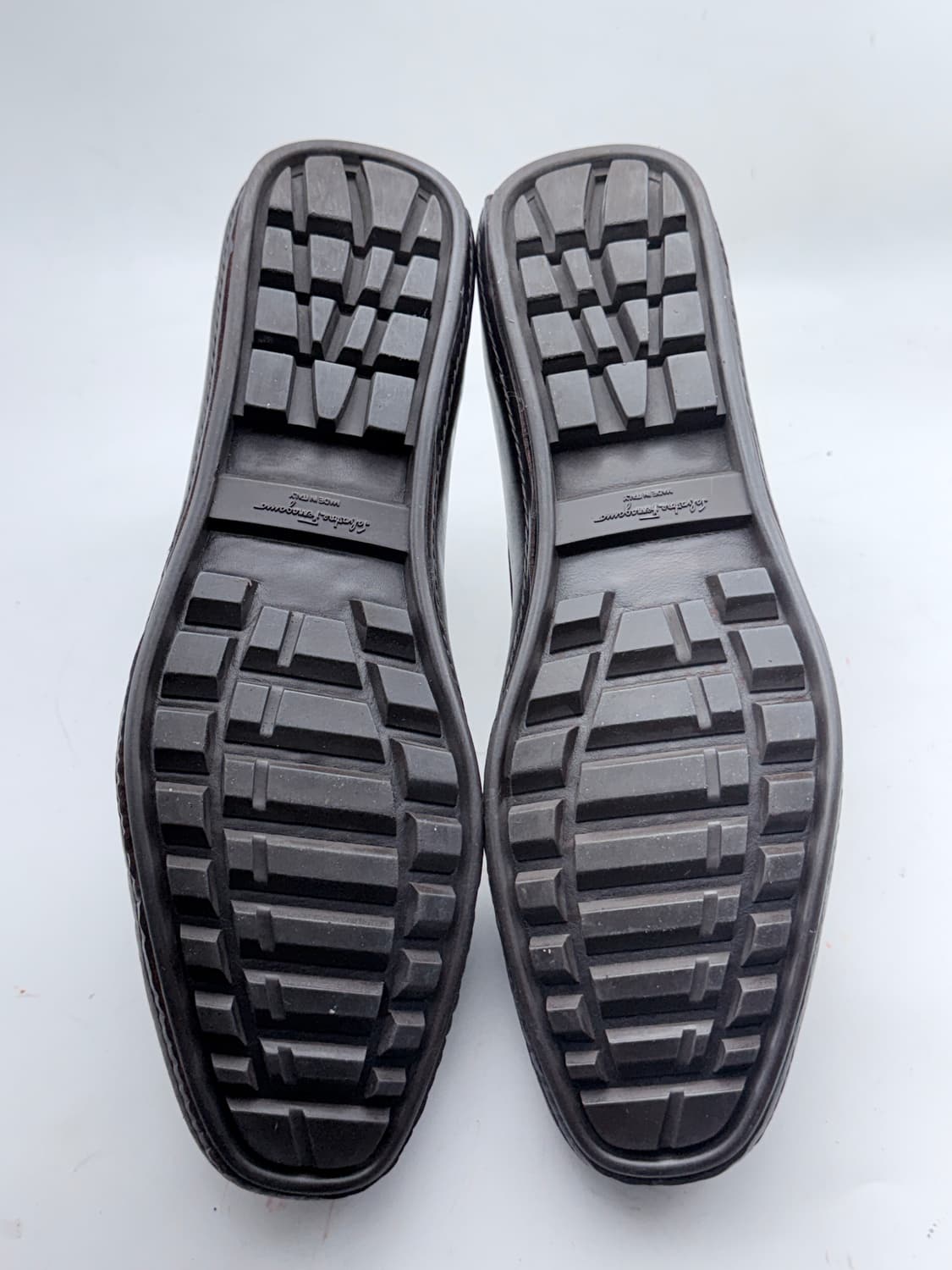 정품)페라가모 로퍼 270 상품이미지10