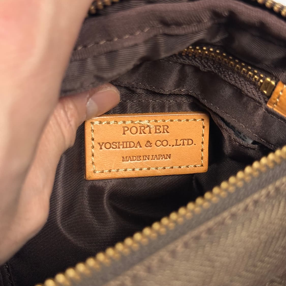 요시다포터 시티 헤링본 숄더백 상품이미지6