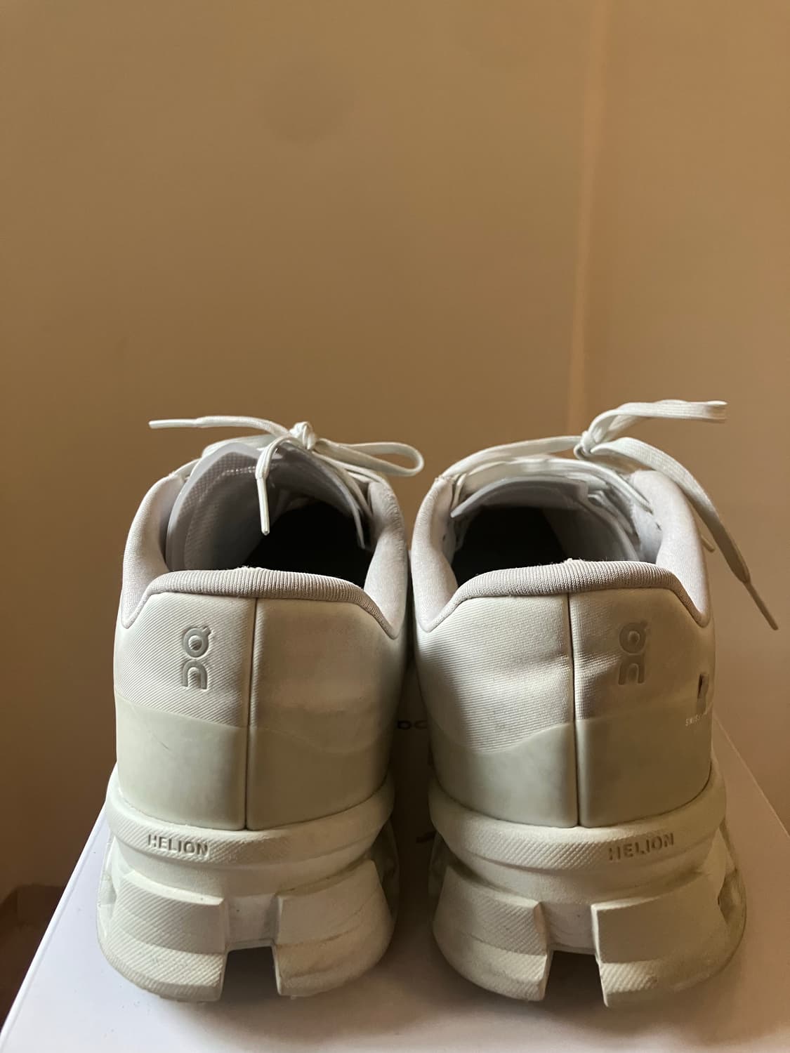 파프 온 러닝 클라우드 몬스터 2 베이퍼 프로스트 상품이미지4