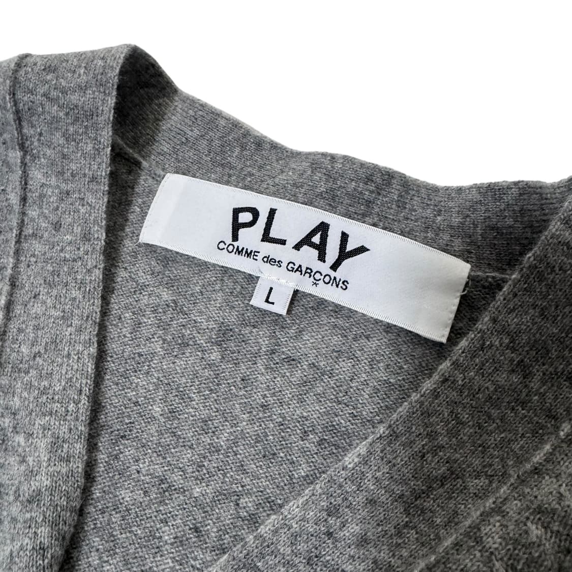 새상품급 꼼데가르송 화이트로고 그레이 가디건 상품이미지5