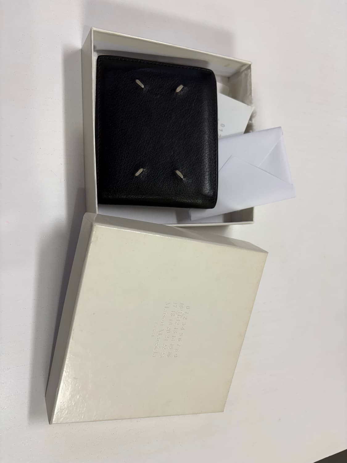 마르지엘라 투톤 반지갑 상품이미지1