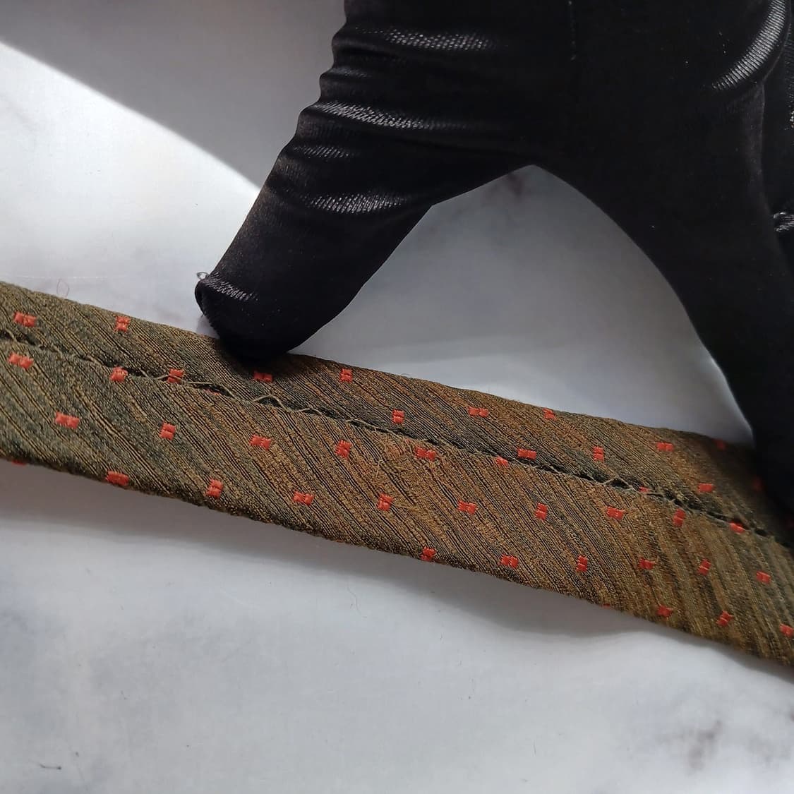 아르마니 꼴레지오니 넥타이 올리브 그린 패턴 9.7cm B-등급 E830 상품이미지8