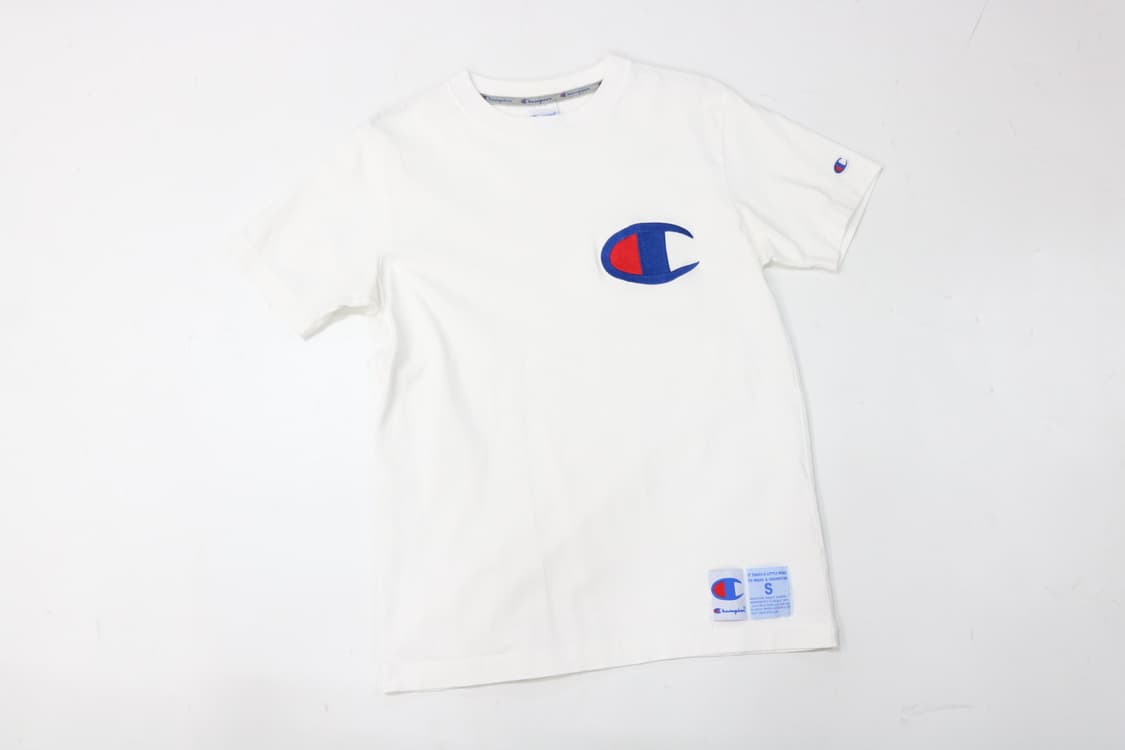 챔피온 빅로고 조각보 하단 탭 화이트 반팔티셔츠 (S) 상품이미지2