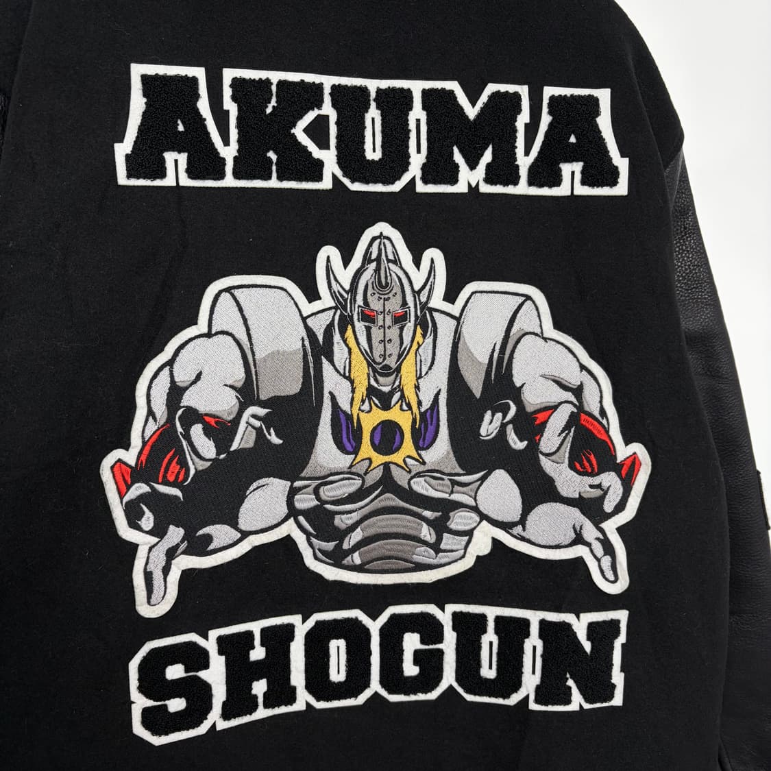 근육맨 작가 일러스트 가죽 바시티 자켓 상품이미지10