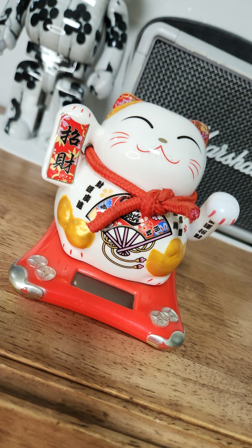 # 손흔드는 태양열 고양이 마네키네코 인형 개업선물 태양열 급처 상품이미지7