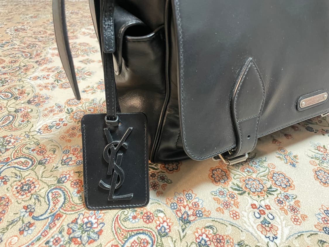 생로랑 by 안토니 바카렐로 카프스킨 플랩 메신저 백 상품이미지5