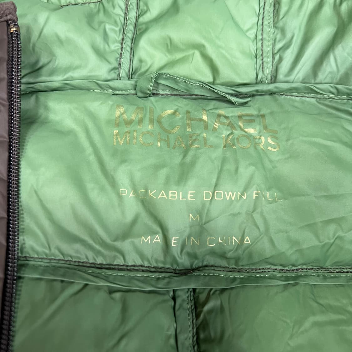 M) 마이클코어스 경량 다운 패딩점퍼 하프패딩 상품이미지6