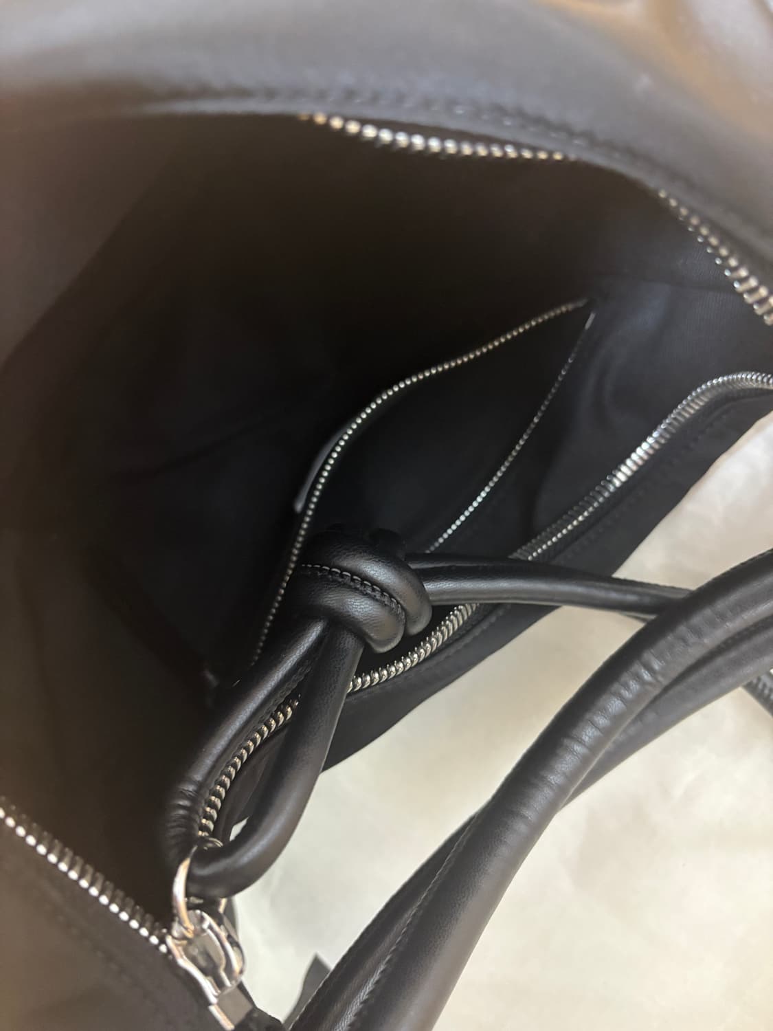 가니 ganni 가방 바게트백 상품이미지2