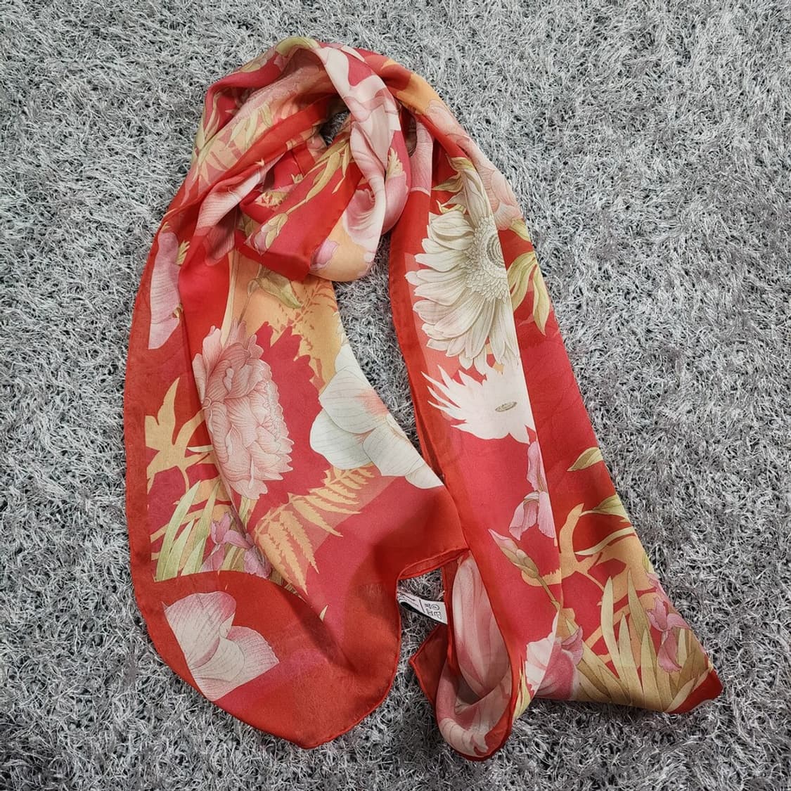 페라가모 실크 스카프 상품이미지2