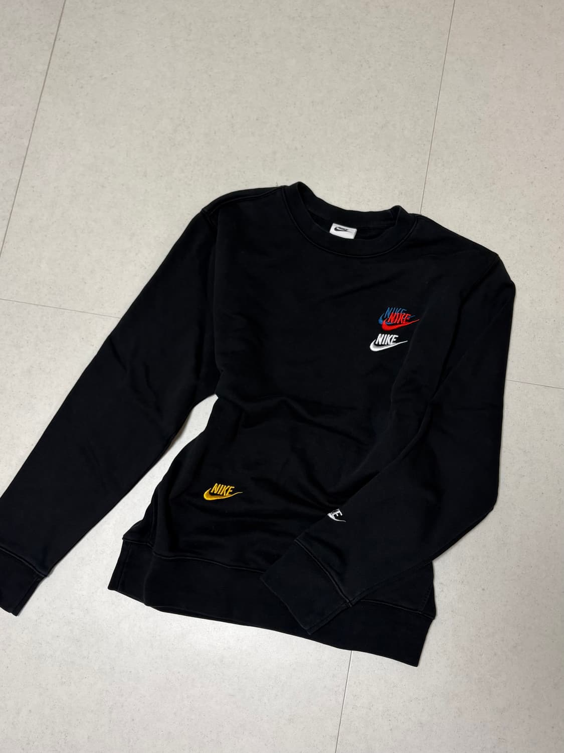 나이키 맨투맨 상품이미지1