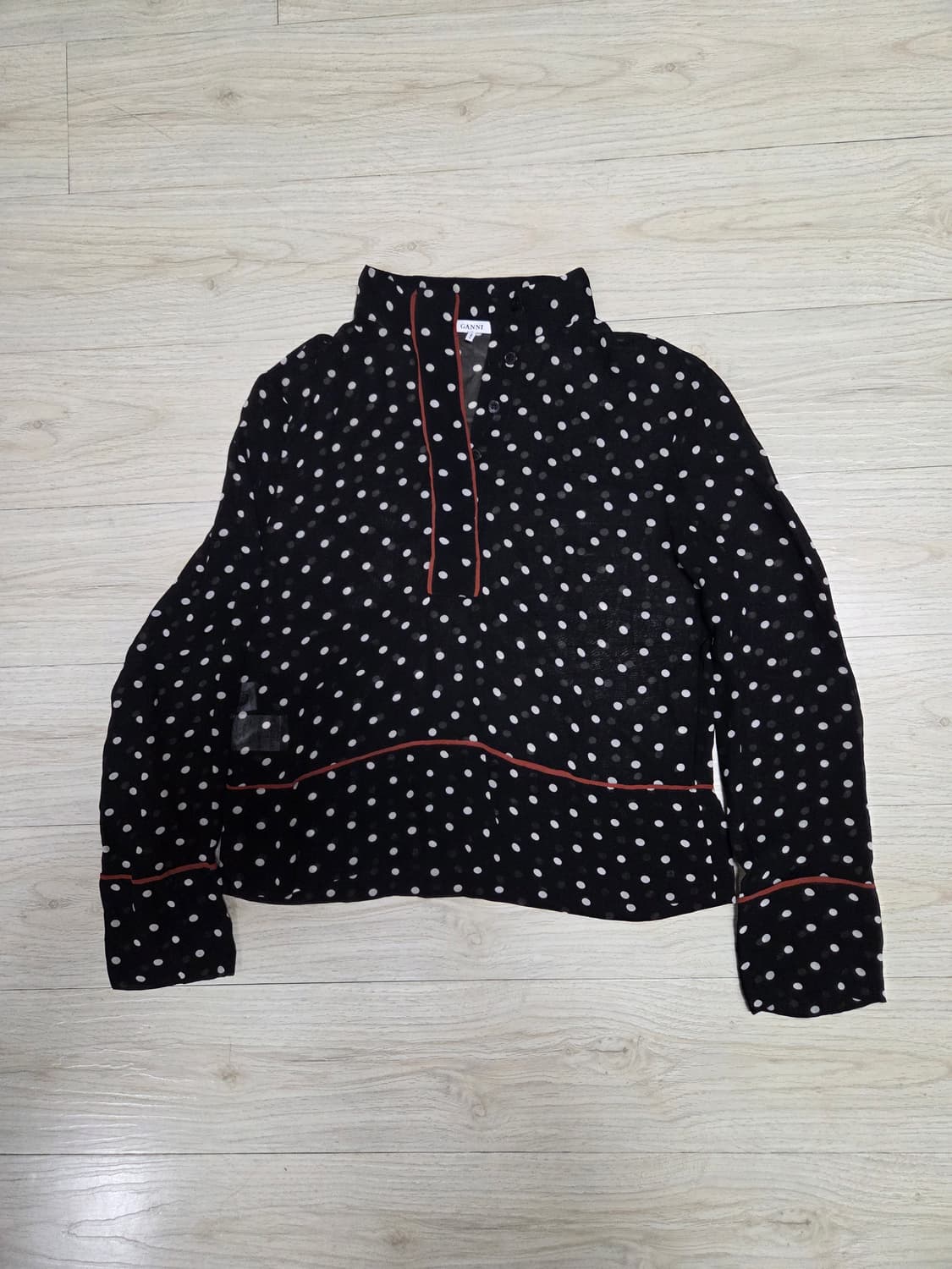 GANNI 도트 블라우스 34사이즈(S~M) 상품이미지1