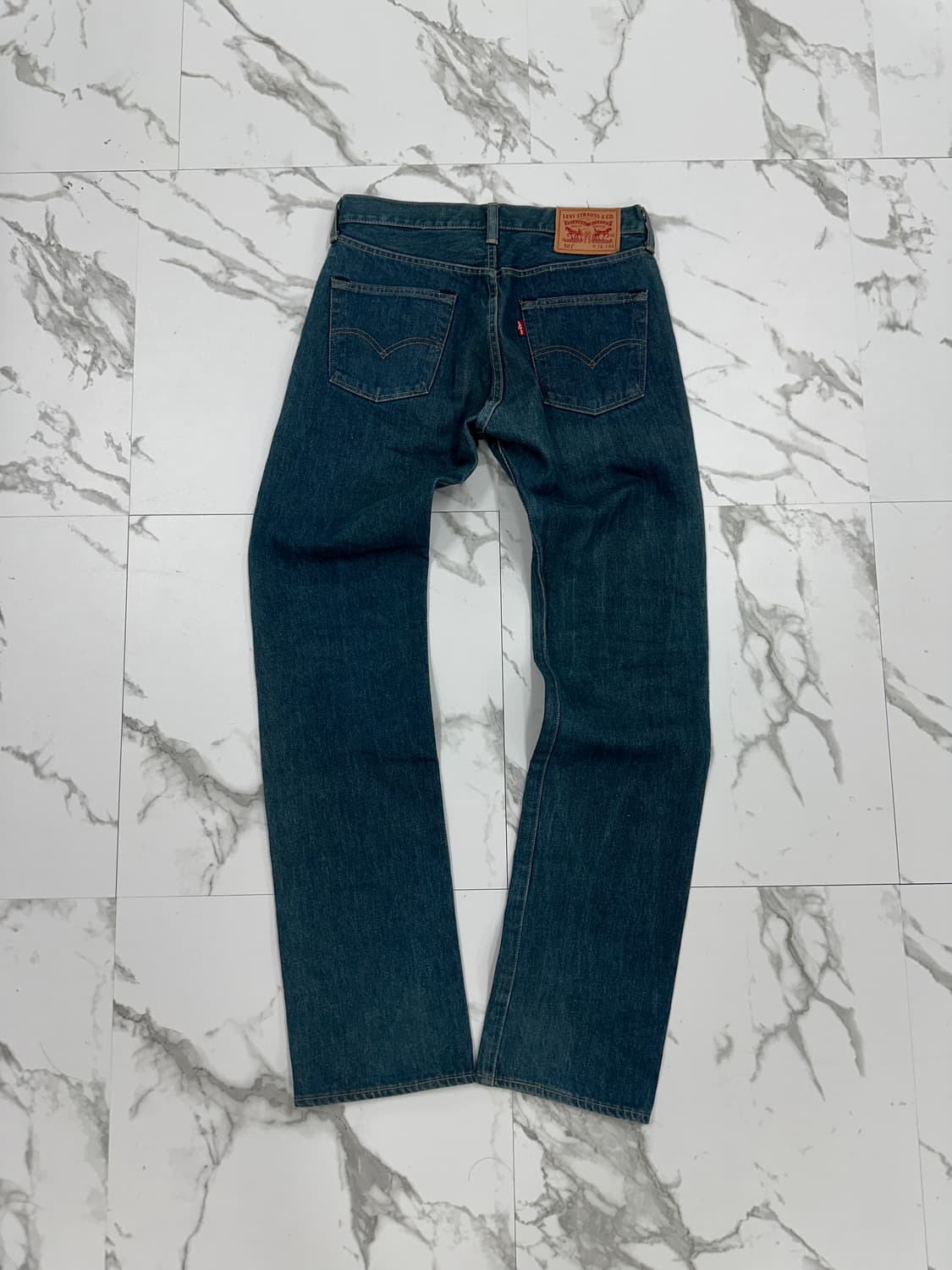 Levi's 리바이스 501 중청 데님 팬츠 상품이미지2