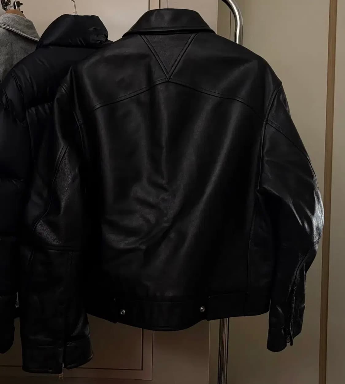 보테가 베네타 송아지 가죽 자켓 상품이미지6