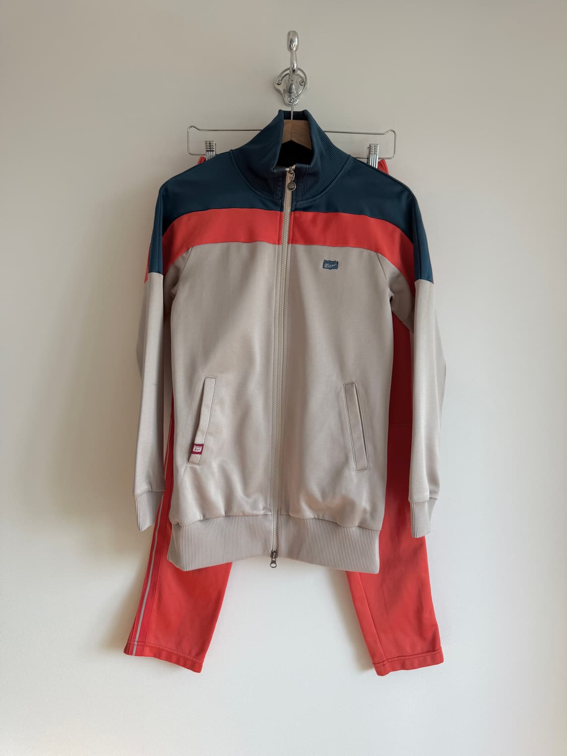 오니츠카타이거(Onitsukatiger) 트레이닝 셋업 상품이미지1