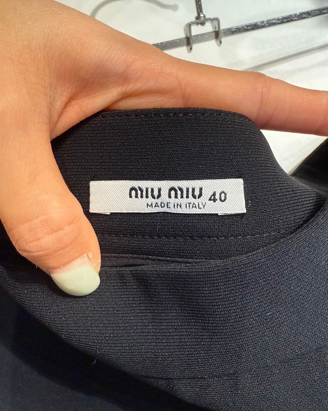 미우미우 블랙 프릴 미니스커트  상품이미지8