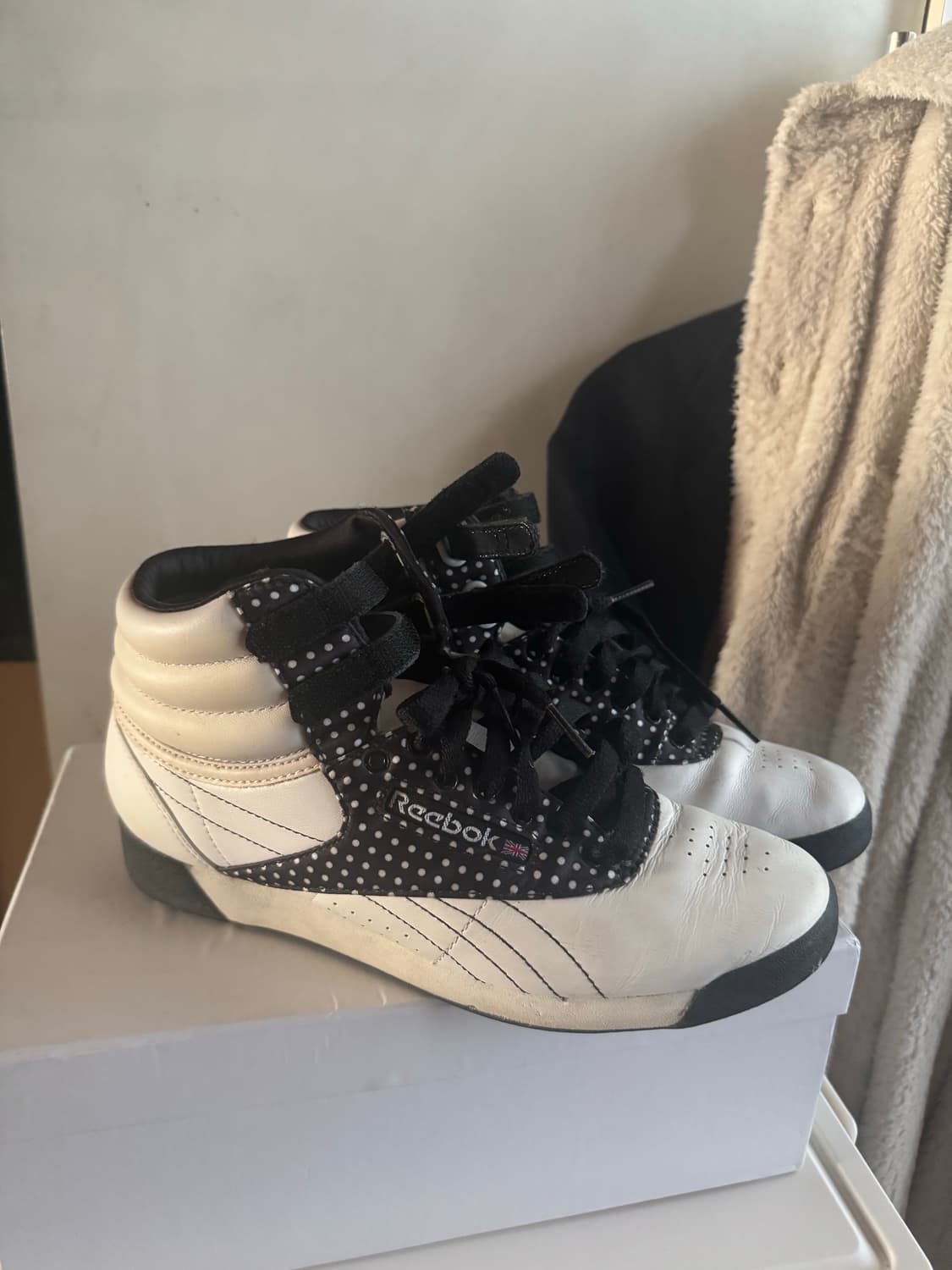 리복 도트 화이트 하이탑 230 상품이미지3