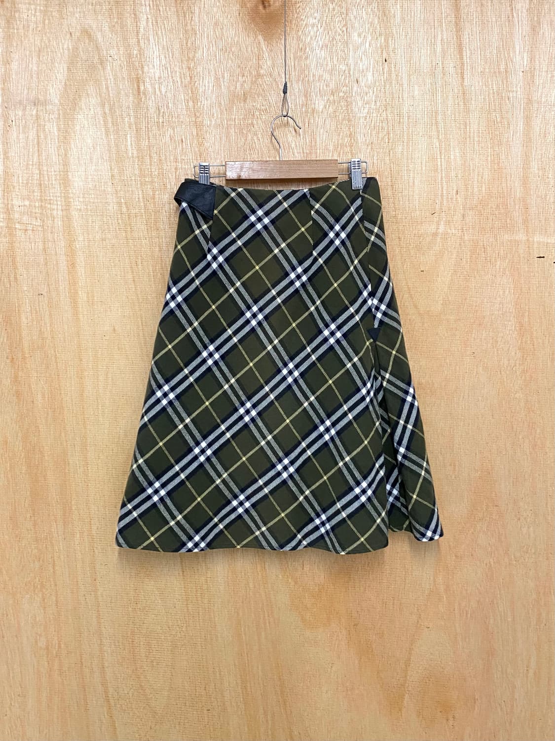 BURBERRY belted wrap skirt 버버리 벨티드 랩스커트 상품이미지2