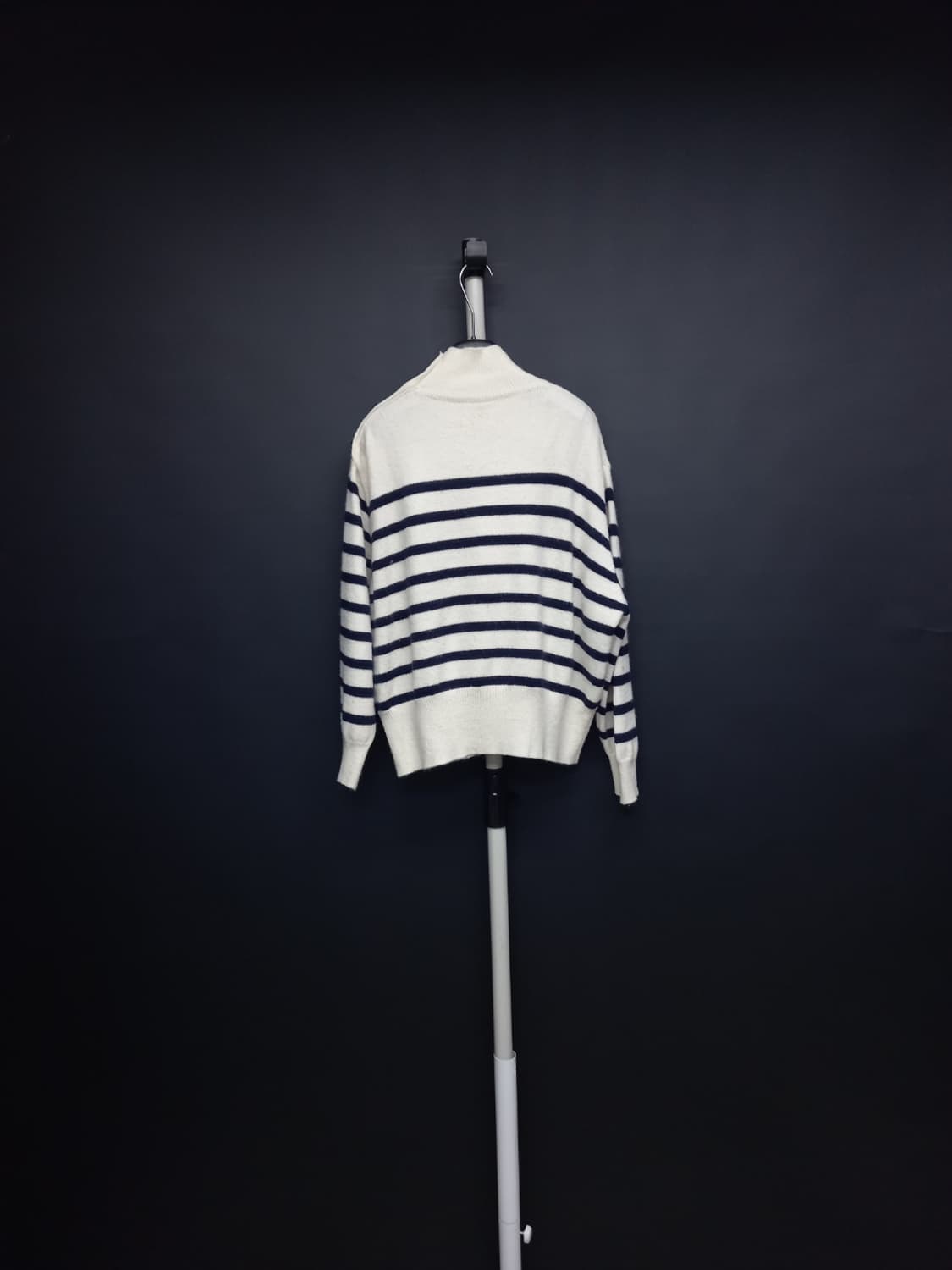 더 아이잗 춘추동 니트 풀오버 F 44-77 상품이미지2