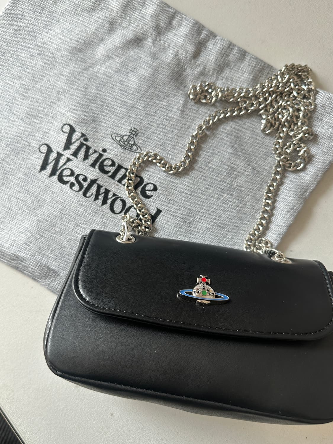 비비안웨스트우드 블랙 미니 체인 상품이미지2